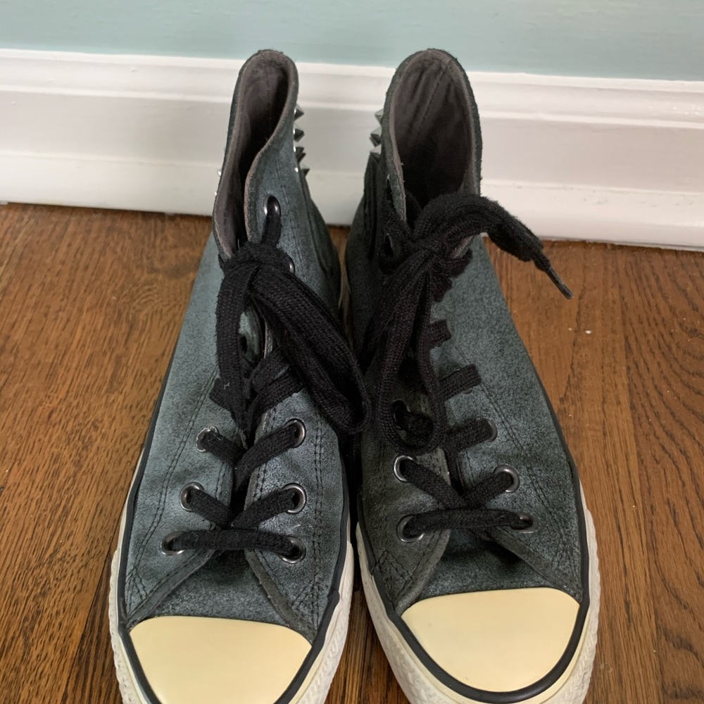 Converse - Picture 3 of 3
